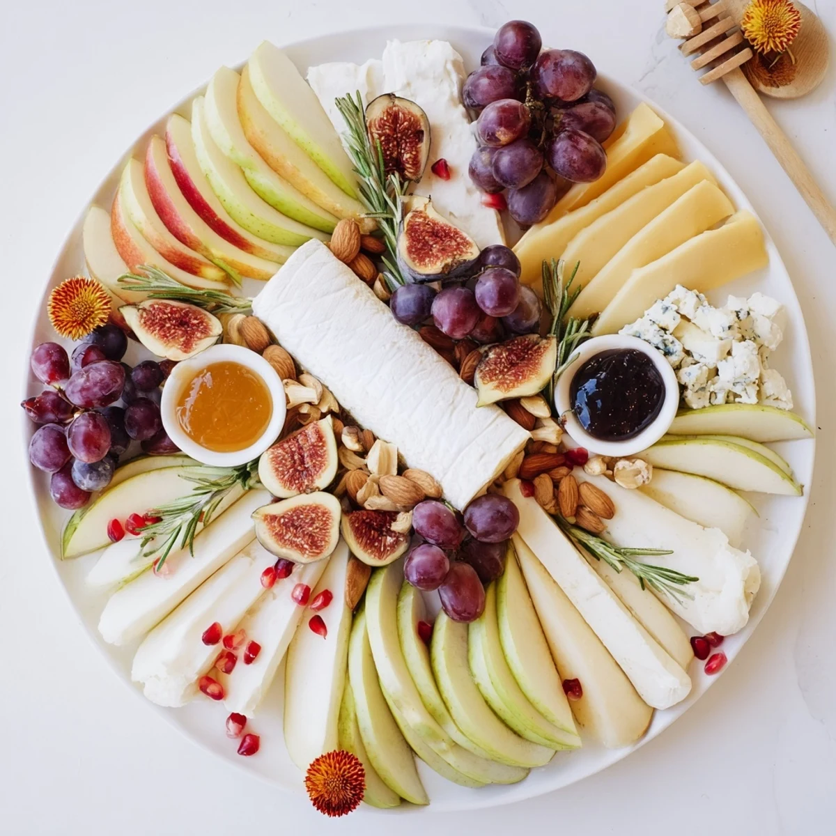 Festive Star of Bethlehem Cheese Platter: a close-up shows gourmet cheeses, ideal for holiday gatherings.