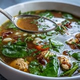 Beruhigende Hähnchen Perlgerste Kurkuma Suppe